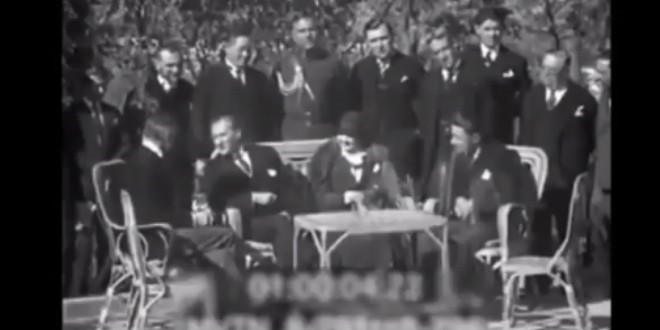 Mustafa Kemal Atatürk' ün Fransız ve Amerikan Büyükelçisi ile Görüşmesi