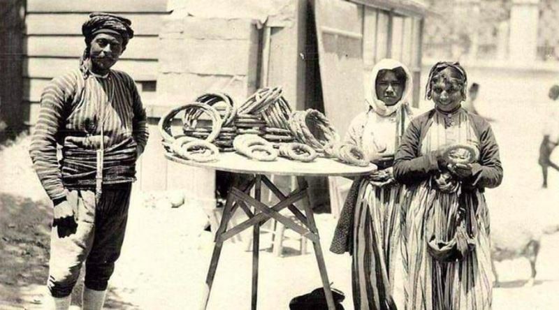 Yüzyıllardır Sabahların Vazgeçilmezi Olan Simidin Tarihçesi