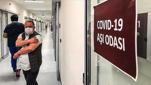 'Aşı Karşıtı' Propagandalara Tepki: 'Cahilce İddialar'