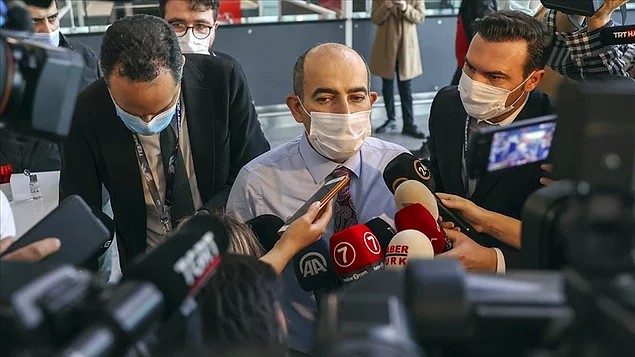 Melih Bulu'yu Protesto Eden Öğrencilerin Kredi ve Bursları Kesildi.