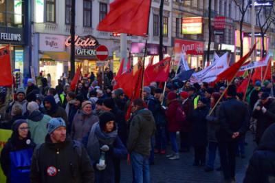 Avusturya'da komünistler yapılan seçimde iktidar partisini geride bıraktı.