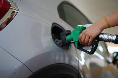 Benzin ve Motorine Büyük Zam