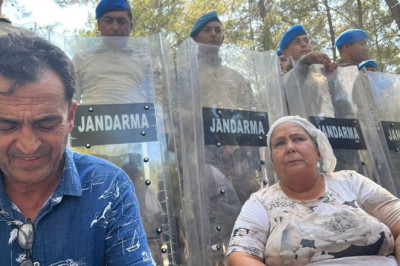 Jandarma Akbelen’e şafak baskını düzenledi